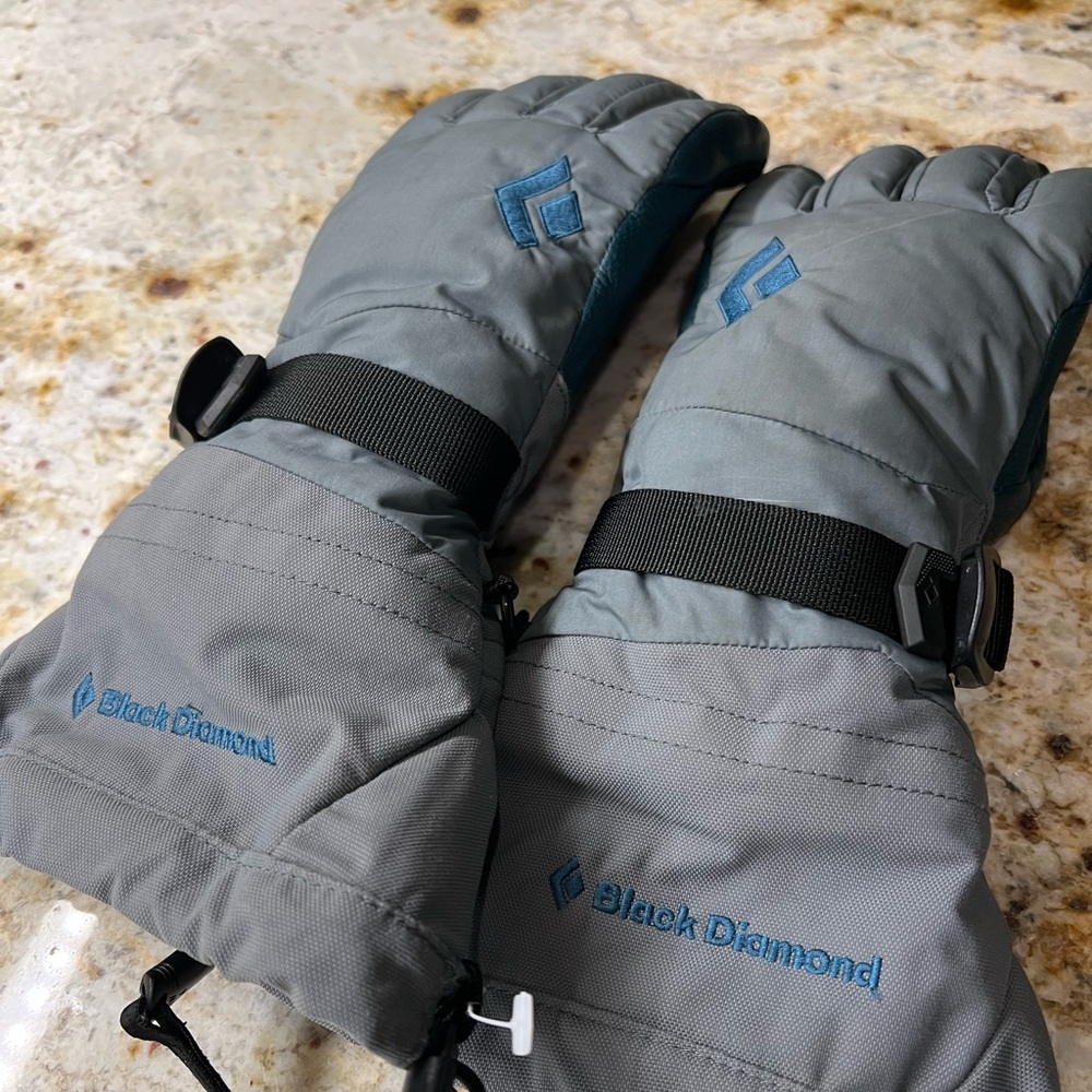 Black diamond ski gloves women’s small